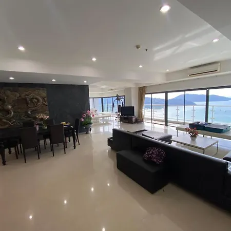 דירות Patong Tower Sea View